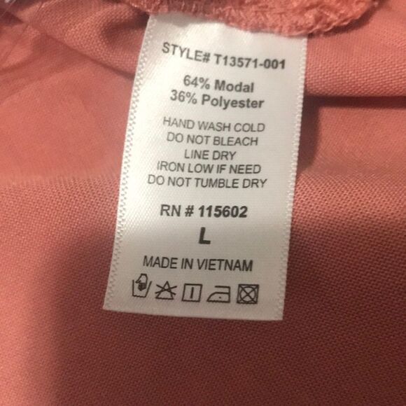 NWT- All In Favor - L - Picture 5 of 6